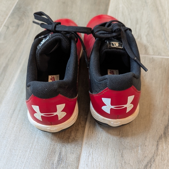 Under Armour Red Boys Baseball Cleats - Picture 5 of 6